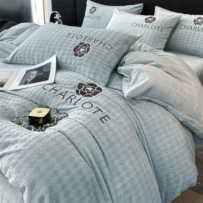 Thickened milk plush four piece bed set for winter light luxury high-end bedding, suede sheets, and duvet covers
Thickened milk plush four piece bed set for winter light luxury high-end bedding, suede sheets, and duvet covers