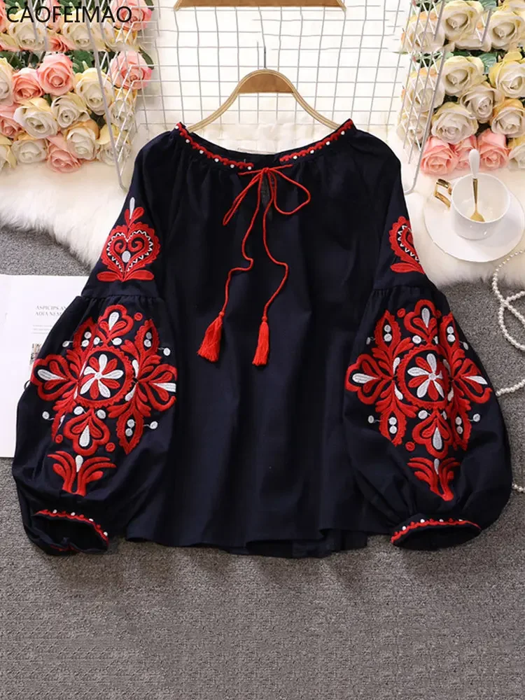 Caofeimao Sweet Style Women Pullover Shirts Embroidery Patchwork Bandage V-neck Lantern Sleeve Spring Summer 2025 New Blouse
Caofeimao Sweet Style Women Pullover Shirts Embroidery Patchwork Bandage V-neck Lantern Sleeve Spring Summer 2025 New Blouse