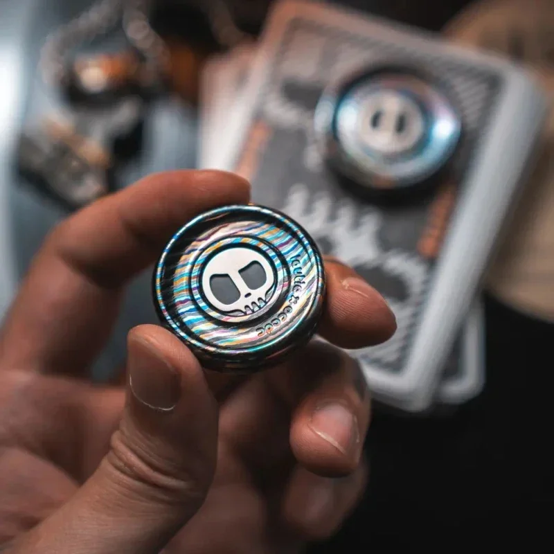 LAUTIE EDC ZircTi (ограниченное издание) Молочная крышка Devil's Haptic Coin серии 2099, металлические игрушки-непоседы для взрослых
LAUTIE EDC ZircTi (ограниченное издание) Молочная крышка Devil's Haptic Coin серии 2099, металлические игрушки-непоседы для взрослых