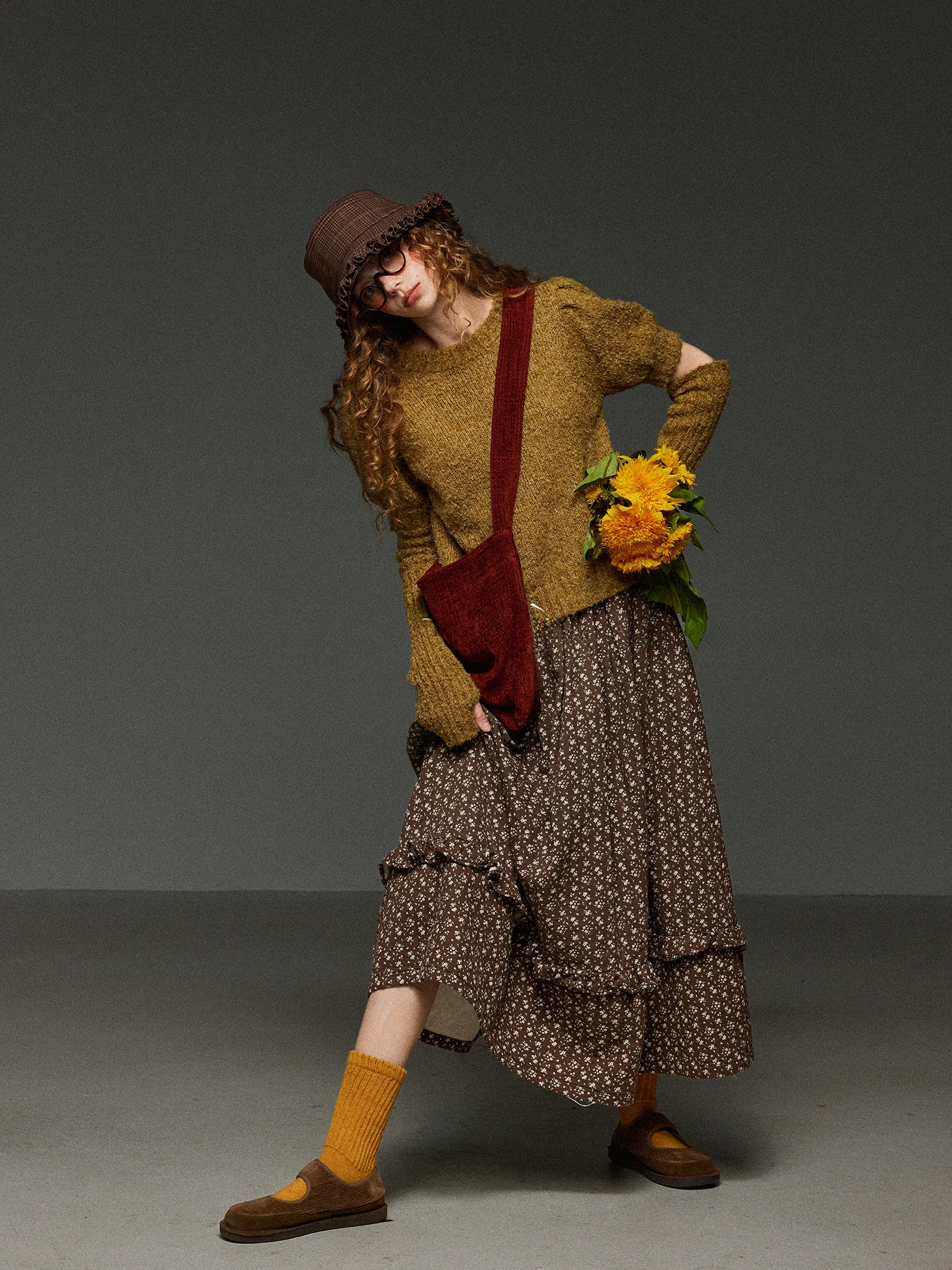 Retro Floral Print A-Line Midi Skirt Elastic Waist Gathered Hem Spring Women's Casual Half-length Skirts TNIT Brand
Retro Floral Print A-Line Midi Skirt Elastic Waist Gathered Hem Spring Women's Casual Half-length Skirts TNIT Brand