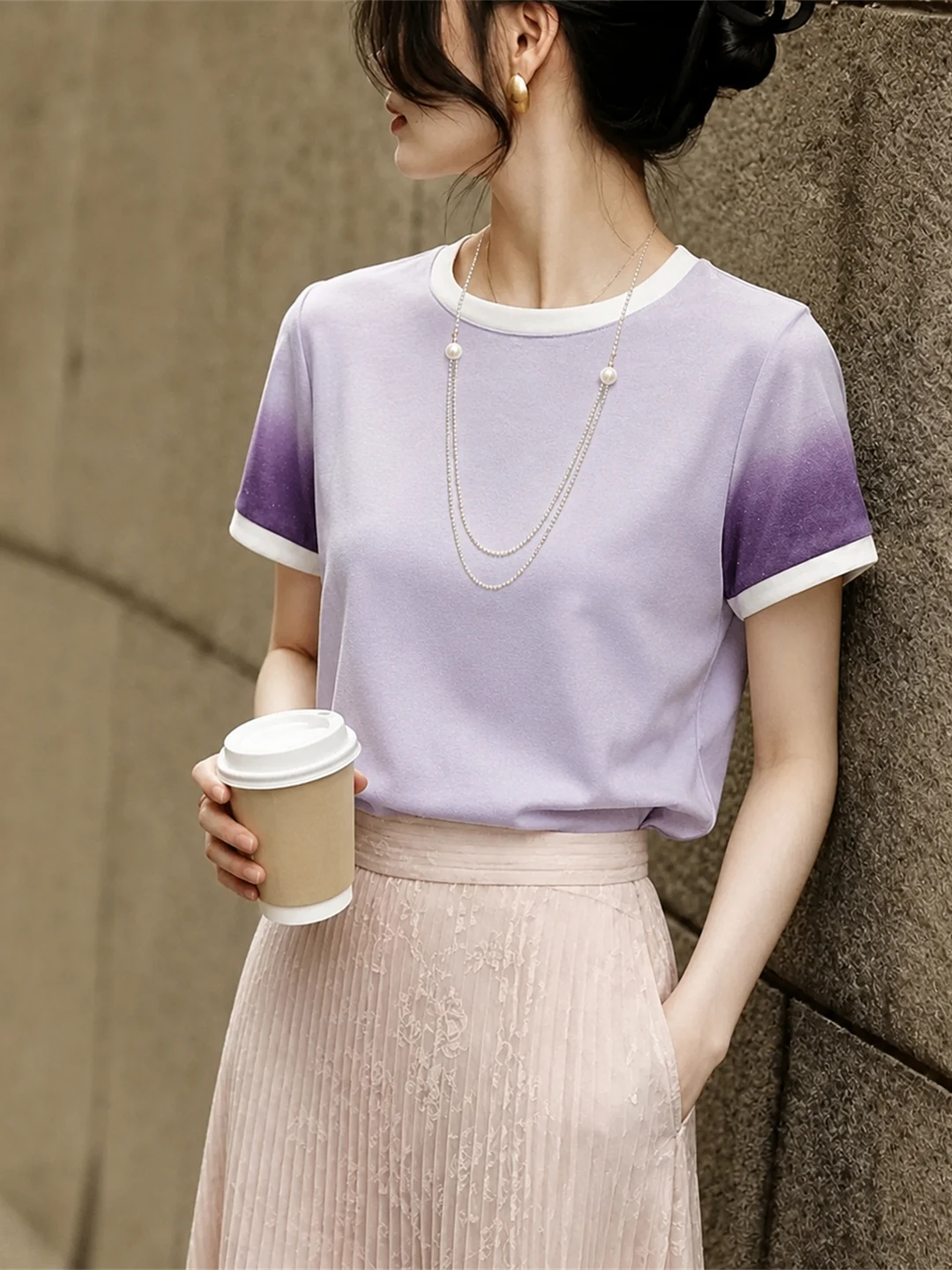 Elegant Korean Style Women's T-Shirt round Neck Short Sleeve Casual Versatile Summer Fashion Top Quality Silk Material
Elegant Korean Style Women's T-Shirt round Neck Short Sleeve Casual Versatile Summer Fashion Top Quality Silk Material
