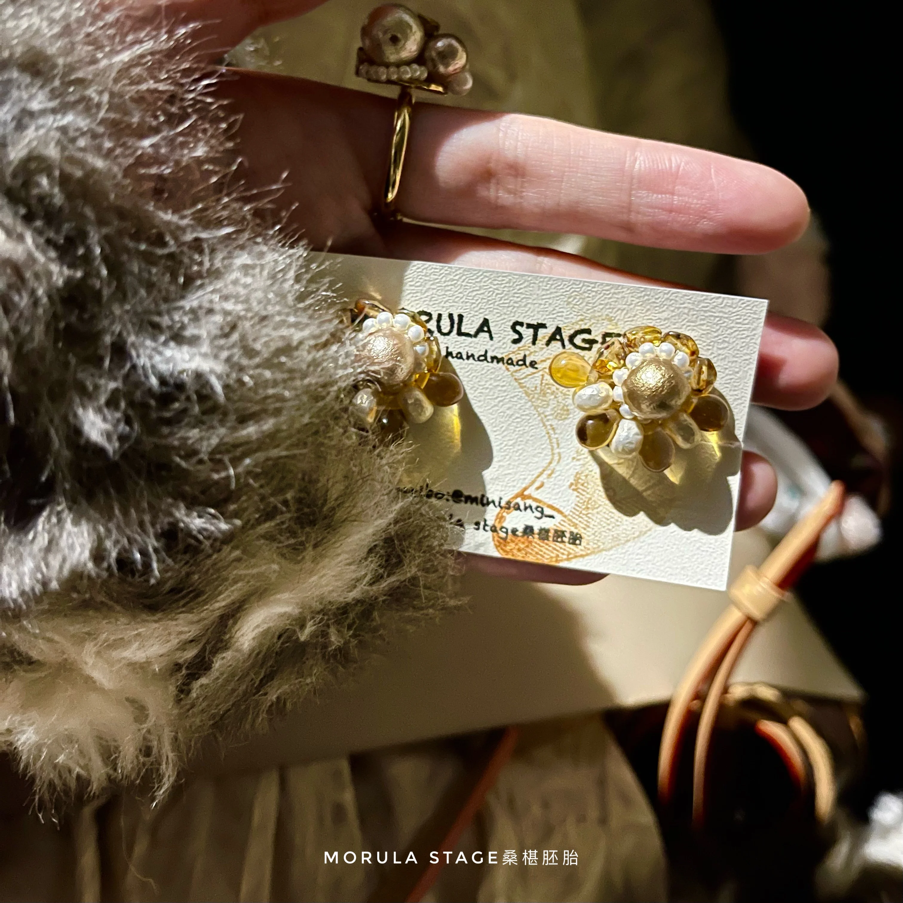 Luxury Earrings Woman Custom Designer Jewelry Ar Cuffs Snow Pearl Crystal Cotton Beads Earrings Trend 2025 Winter Limited Gift
Luxury Earrings Woman Custom Designer Jewelry Ar Cuffs Snow Pearl Crystal Cotton Beads Earrings Trend 2025 Winter Limited Gift