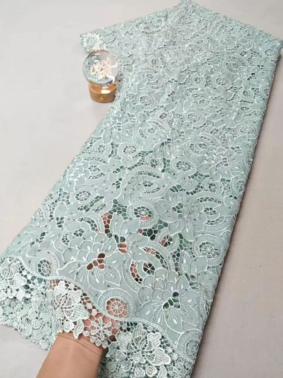 2026 High Quality African Nigerian Sequins Cotton Embroidery Lace Fabric Tulle for Luxury Wedding Party Dresses Chiffon 5Yards
2026 High Quality African Nigerian Sequins Cotton Embroidery Lace Fabric Tulle for Luxury Wedding Party Dresses Chiffon 5Yards