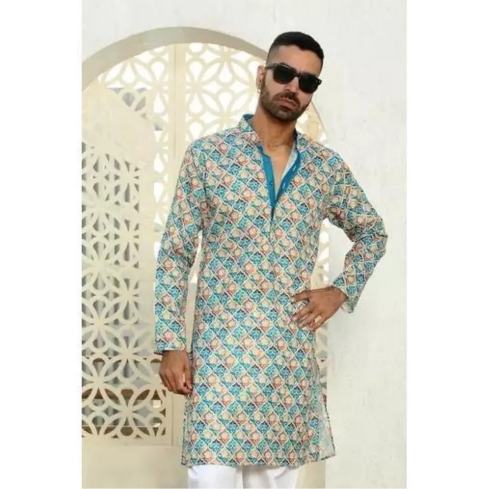 Мужской исламский арабский халат Абая с этническим принтом и воротником-стойкой, молодежная рубашка средней длины, роскошное пальто, повседневная мода 2026, мусульманская одежда
Мужской исламский арабский халат Абая с этническим принтом и воротником-стойкой, молодежная рубашка средней длины, роскошное пальто, повседневная мода 2026, мусульманская одежда