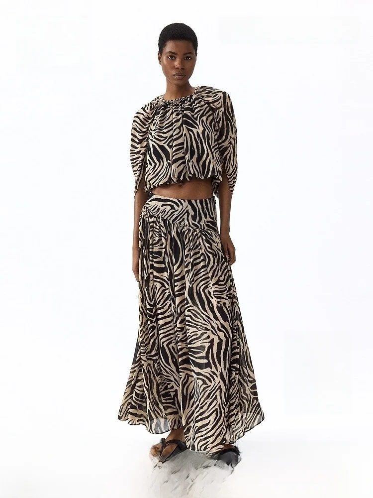 H&M Summer New Women's Chiffon Halter Neck A-Line Skirt High Waist Polyester Fiber Fabric Ladies Fashion Long Skirt
H&M Summer New Women's Chiffon Halter Neck A-Line Skirt High Waist Polyester Fiber Fabric Ladies Fashion Long Skirt