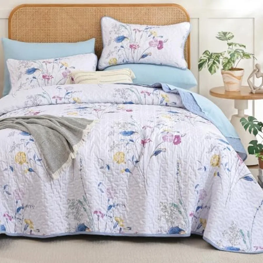 Floral Quilt Set Size 3 Pieces Botanical Plants Pattern Bedspread Coverlet Set with 2 Pillowcases Soft Lightweight Microfiber B
Floral Quilt Set Size 3 Pieces Botanical Plants Pattern Bedspread Coverlet Set with 2 Pillowcases Soft Lightweight Microfiber B