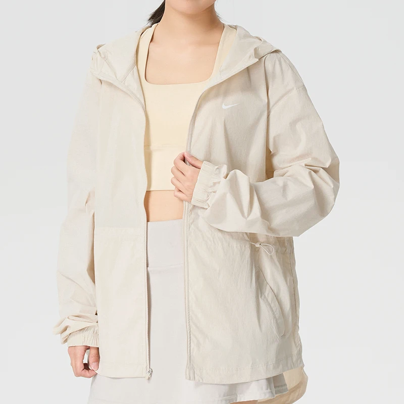 Nike Women's Sportswear Outdoor Travel Fitness Training Trendy Fashion Woven Jacket If1167-104
Nike Women's Sportswear Outdoor Travel Fitness Training Trendy Fashion Woven Jacket If1167-104