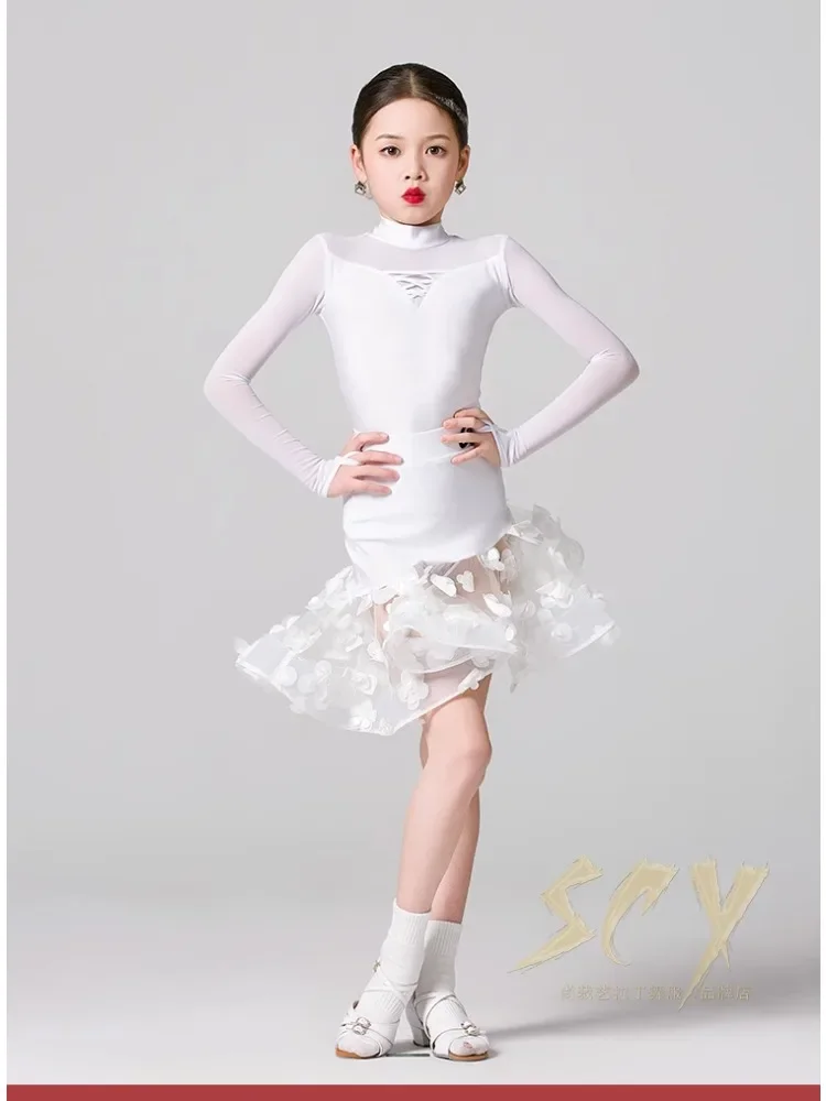 Latin dance practice suit girl training performance 2024 new high-end split body set children's dance
Latin dance practice suit girl training performance 2024 new high-end split body set children's dance