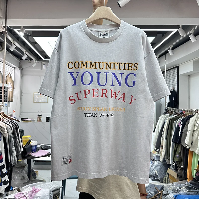 2023 Summer English Letter Banner Print T-Shirt Men Women Relaxed Round Neck Hip Hop Short Sleeve T-shirt
2023 Summer English Letter Banner Print T-Shirt Men Women Relaxed Round Neck Hip Hop Short Sleeve T-shirt
