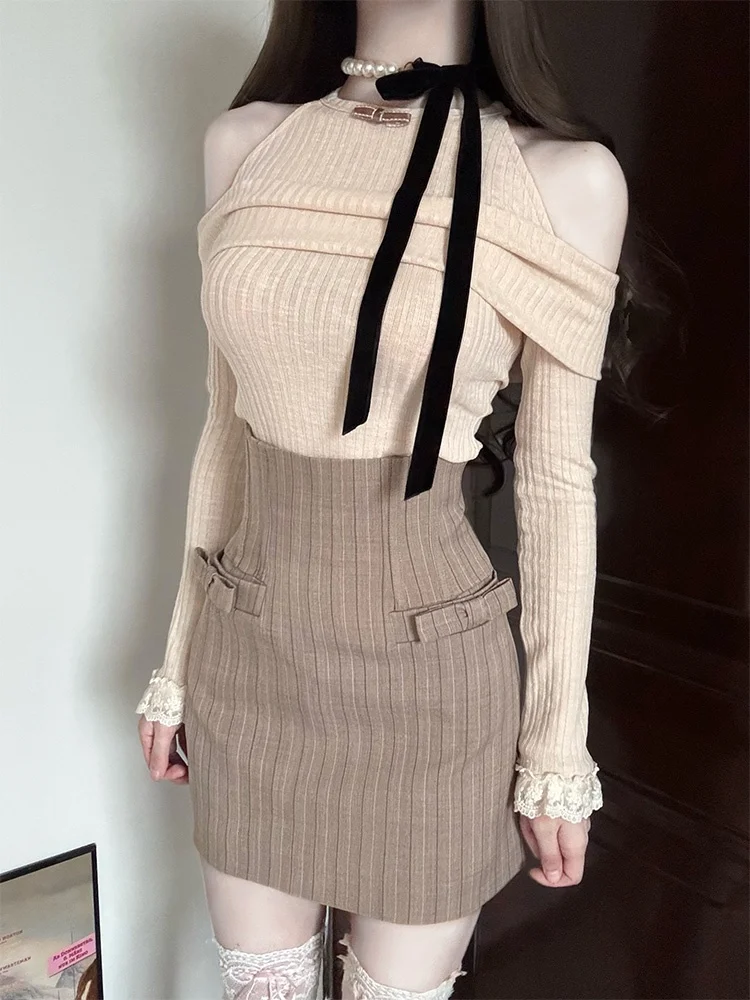 Ele oulder-baring Knitted Top And Skirt Set Women's Faion Autumn 2025 Slimming High-waist Gentle Sle Ensemble
Ele oulder-baring Knitted Top And Skirt Set Women's Faion Autumn 2025 Slimming High-waist Gentle Sle Ensemble