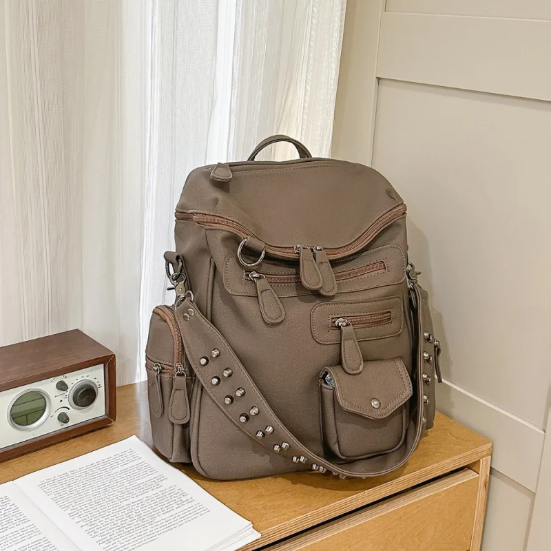 Women's Backpack2025New large-capacity travel and commuter backpack with a high-end feel, versatile soft leather shoulder motorc
Women's Backpack2025New large-capacity travel and commuter backpack with a high-end feel, versatile soft leather shoulder motorc