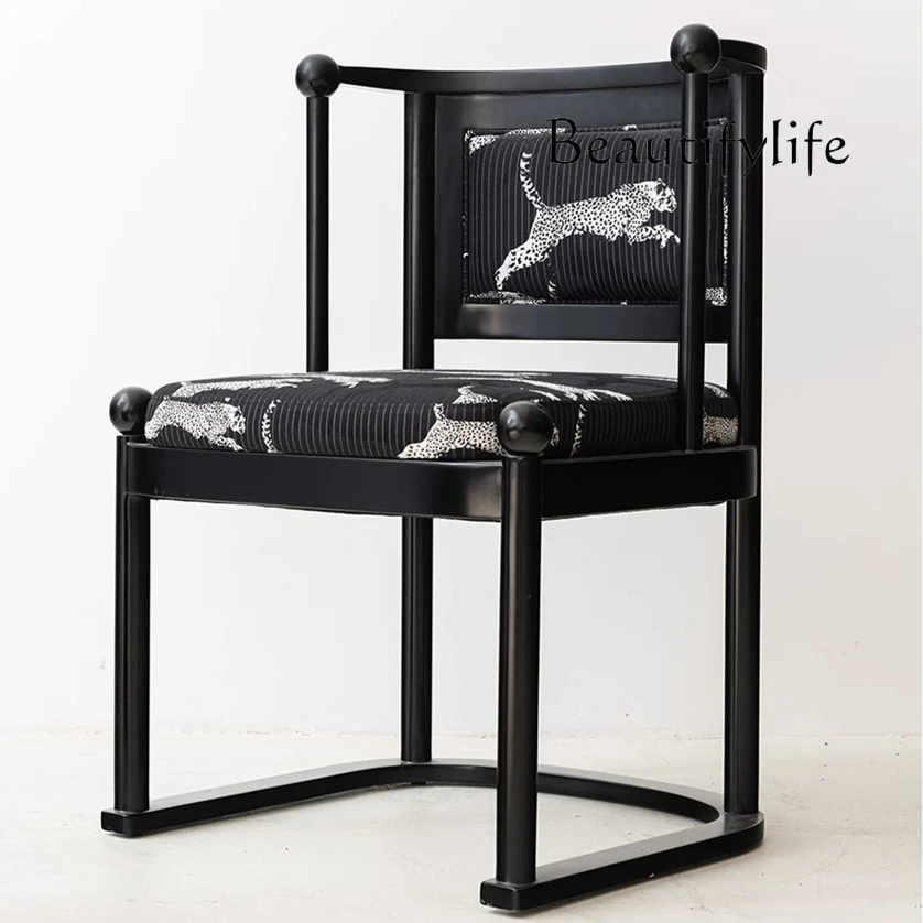 Medieval solid wood dining chair dining table and chair designer leopard leopard retro light luxury French home leisure chair
Medieval solid wood dining chair dining table and chair designer leopard leopard retro light luxury French home leisure chair