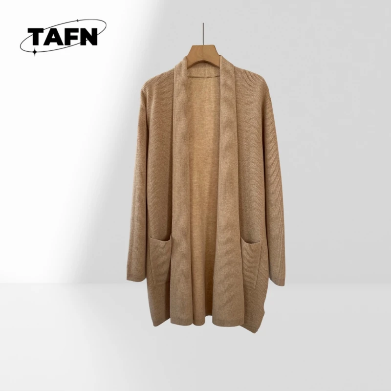 100% Cashmere 24European and American style high-grade warm banquet ladies sweater temperament high warmth clothing AC3018
100% Cashmere 24European and American style high-grade warm banquet ladies sweater temperament high warmth clothing AC3018