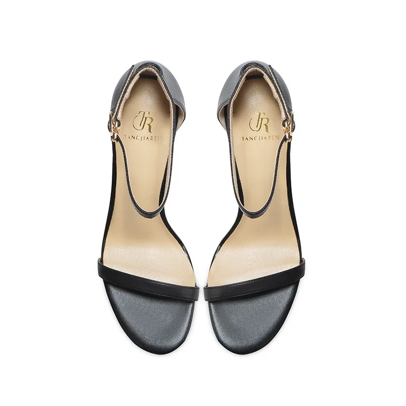 2025 Summer New Black Fashion Versatile Internet Celebrity Same Style High Heels Women's Thin Heels SW Strap Sandals
2025 Summer New Black Fashion Versatile Internet Celebrity Same Style High Heels Women's Thin Heels SW Strap Sandals