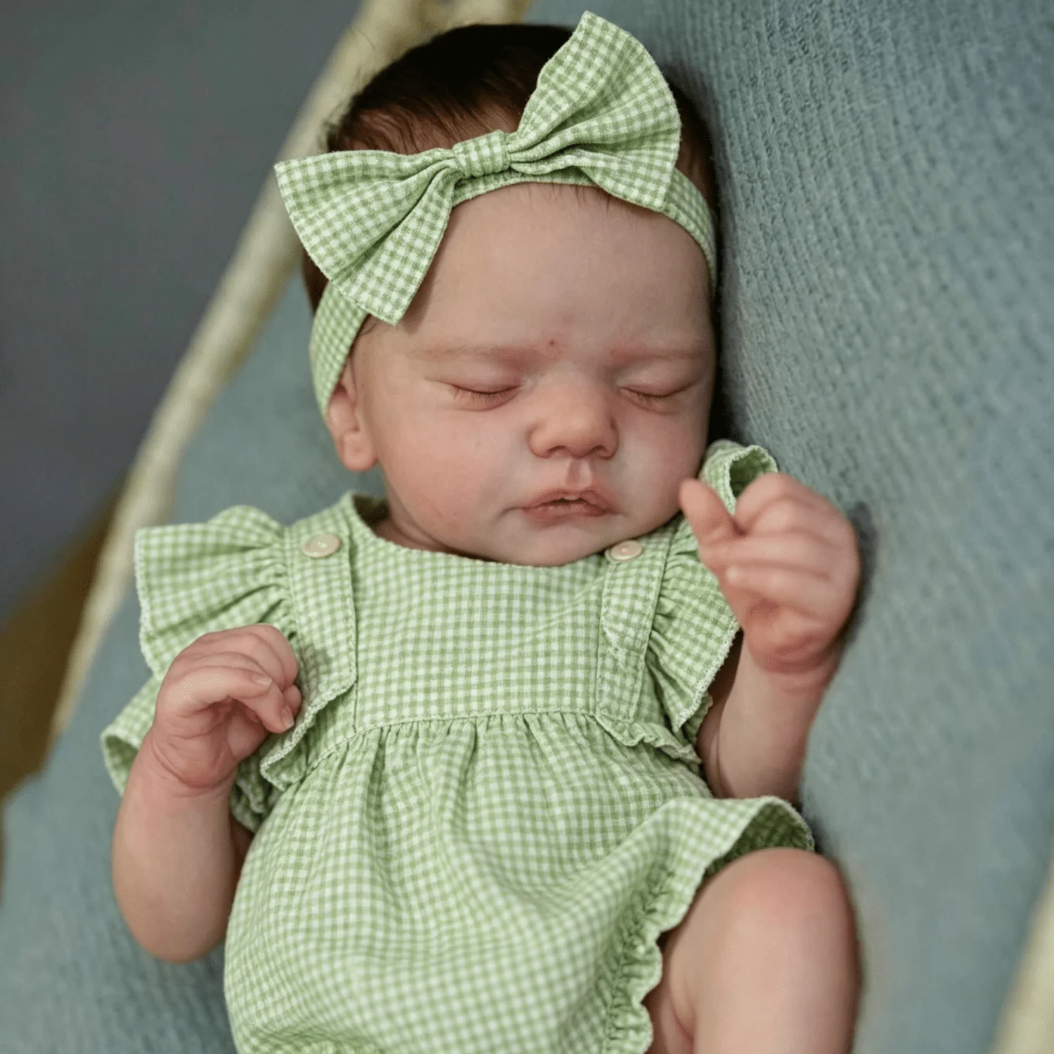 BZDOLL 45CM 18inch Cute Sleeping Reborn Baby, Cloth Body with Vinyl Limbs, 3D-Skin & Visible Veins, Kid Toy & Art Collection
BZDOLL 45CM 18inch Cute Sleeping Reborn Baby, Cloth Body with Vinyl Limbs, 3D-Skin & Visible Veins, Kid Toy & Art Collection
