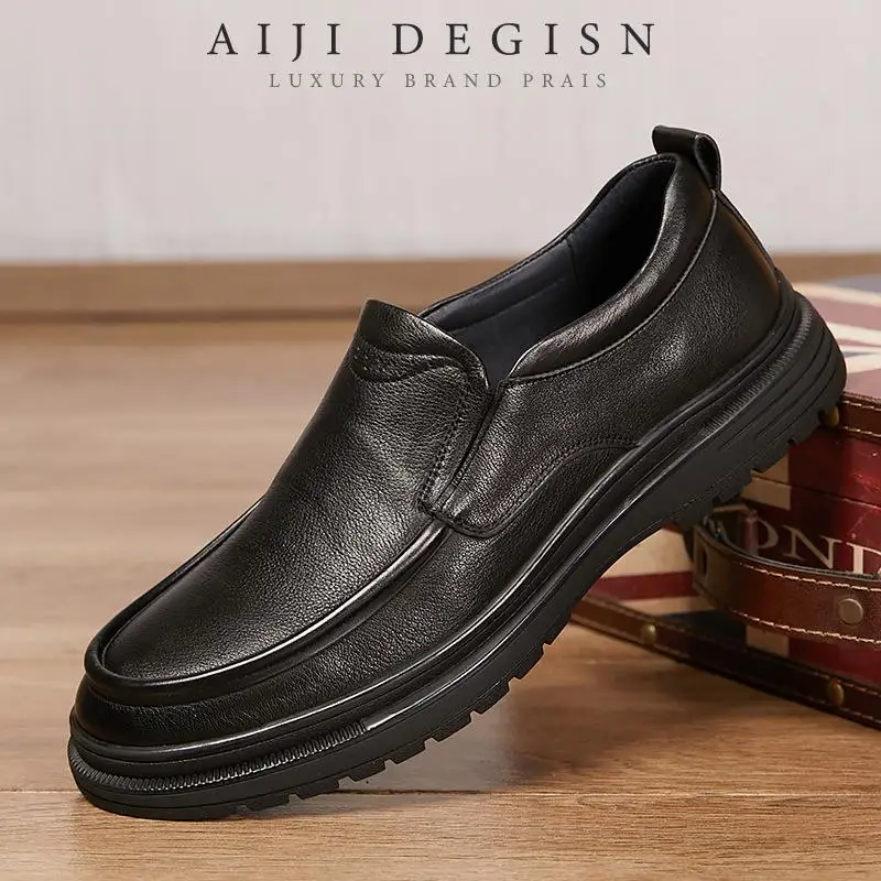 Retro All Genuine Leather Men's Shoes Casual Cowhide Shoes Black loafer Driving and walking shoes
Retro All Genuine Leather Men's Shoes Casual Cowhide Shoes Black loafer Driving and walking shoes