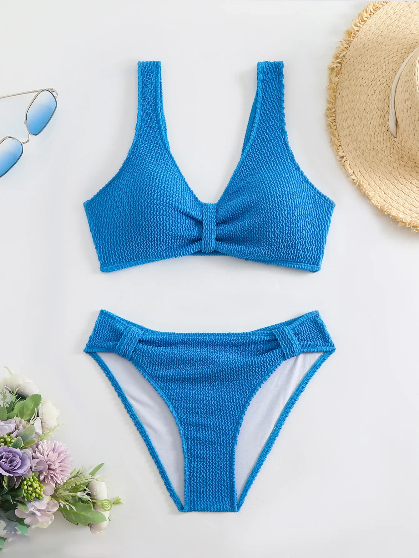 2025 Summer New Women's 2 Piece Swimsuit Solid Color High Waist Bikini Set V-neck Backless Beach Vacation Bathing Suit Swimwear
2025 Summer New Women's 2 Piece Swimsuit Solid Color High Waist Bikini Set V-neck Backless Beach Vacation Bathing Suit Swimwear
