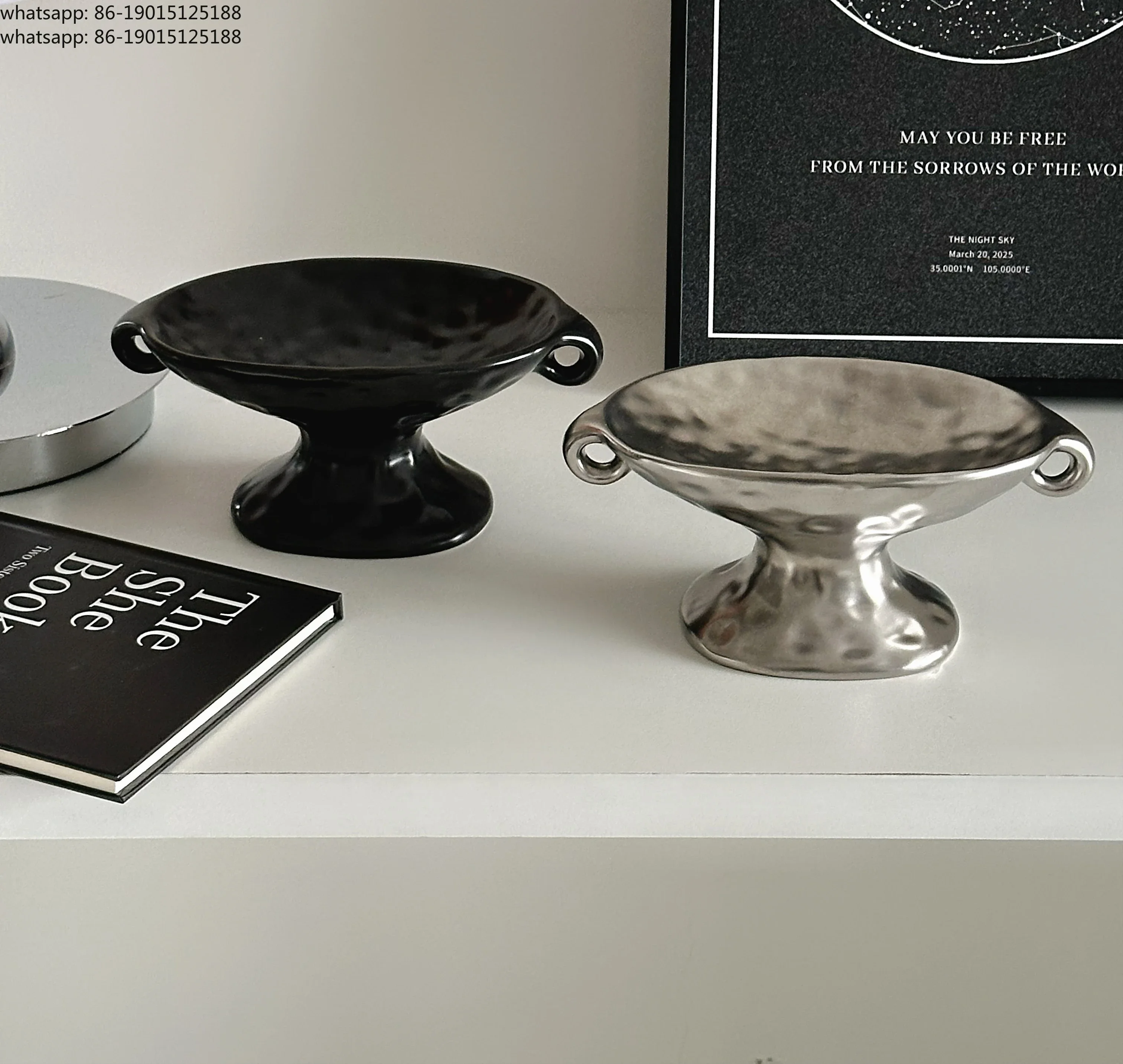 Retro binaural high-end aromatherapy tray, snacks, ceramic porch, light luxury jewelry, desktop ornaments, home storage tray
Retro binaural high-end aromatherapy tray, snacks, ceramic porch, light luxury jewelry, desktop ornaments, home storage tray