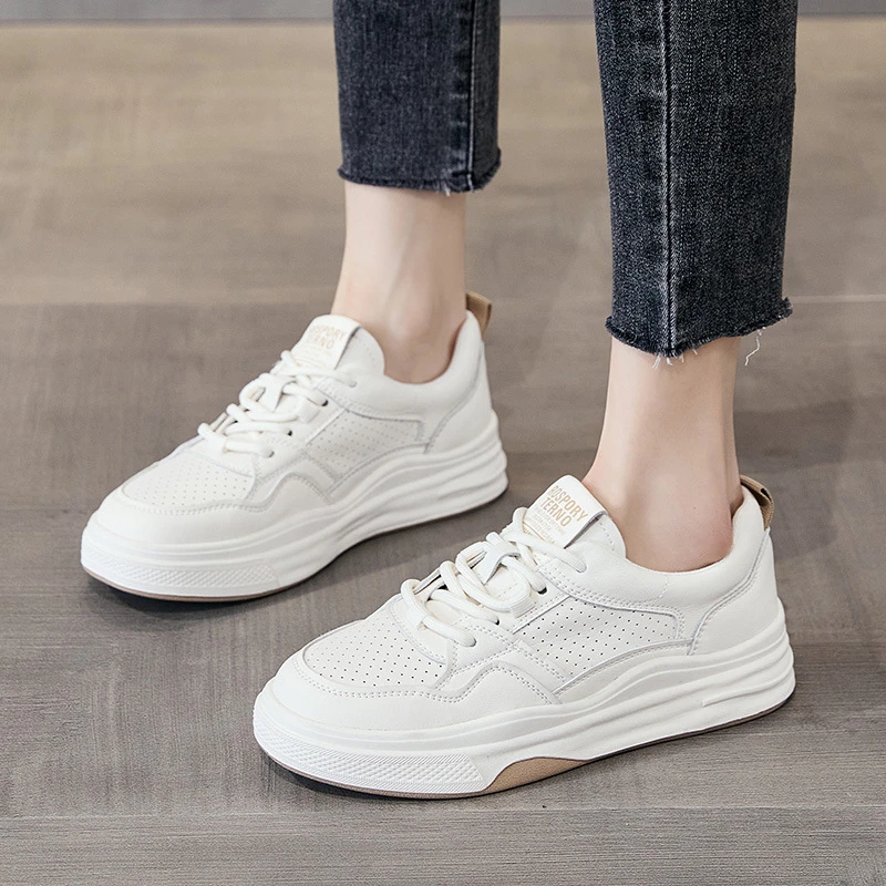 Breathable Perforated Genuine Leather Platform White Sneakers For Women 2026 Spring New Contrast Tan Heel Tab Lace Up Round Toe
Breathable Perforated Genuine Leather Platform White Sneakers For Women 2026 Spring New Contrast Tan Heel Tab Lace Up Round Toe