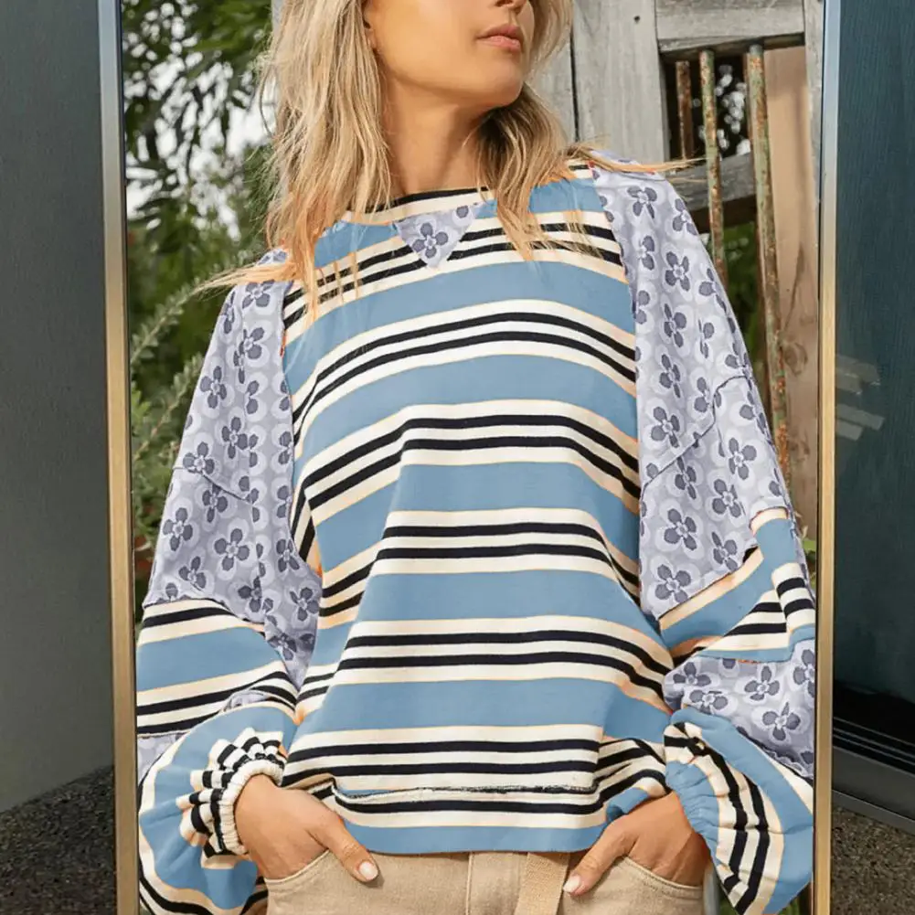 Crew Neck Pullover Sweater Top Striped Flower Print Sweatshirt for Women Round Neck Pullover with Long Sleeves Loose for Fall
Crew Neck Pullover Sweater Top Striped Flower Print Sweatshirt for Women Round Neck Pullover with Long Sleeves Loose for Fall