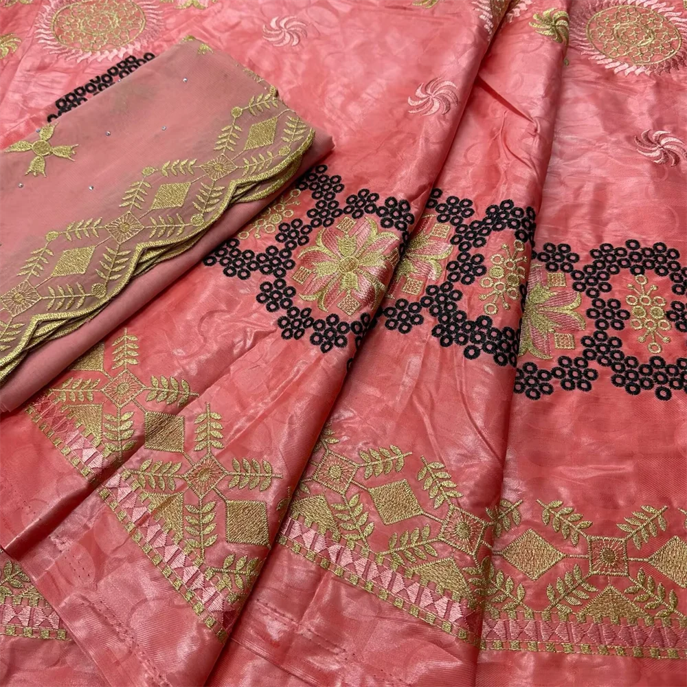 New 5+2Yard Fragrance Embroidery African Bazin Riche Fabric 2025 High Quality Nigerian Bazin Brode Net Lace Fabric For Wedding
New 5+2Yard Fragrance Embroidery African Bazin Riche Fabric 2025 High Quality Nigerian Bazin Brode Net Lace Fabric For Wedding