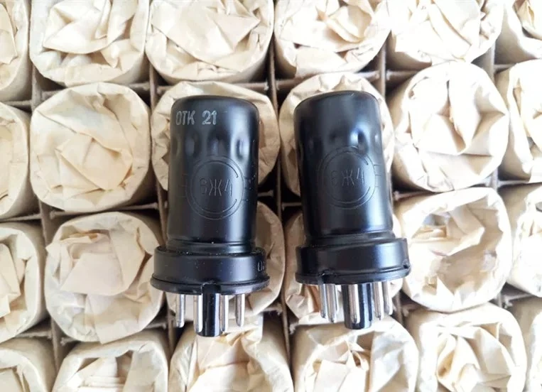 New original box. for Soviet 6m4 tube. Can be directly used as a replacement for the original high-end 6J4P/6AC7 audio tubes.
New original box. for Soviet 6m4 tube. Can be directly used as a replacement for the original high-end 6J4P/6AC7 audio tubes.