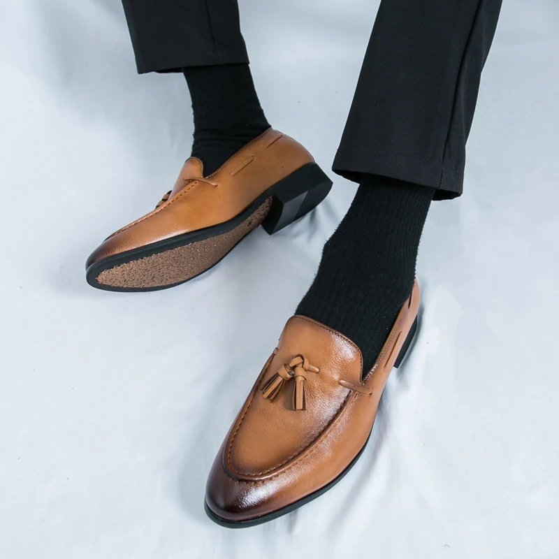 Men's business loafers Gentleman British Elegant Retro Style Dress up party 38-46 Adult casual daily plus size versatility
Men's business loafers Gentleman British Elegant Retro Style Dress up party 38-46 Adult casual daily plus size versatility