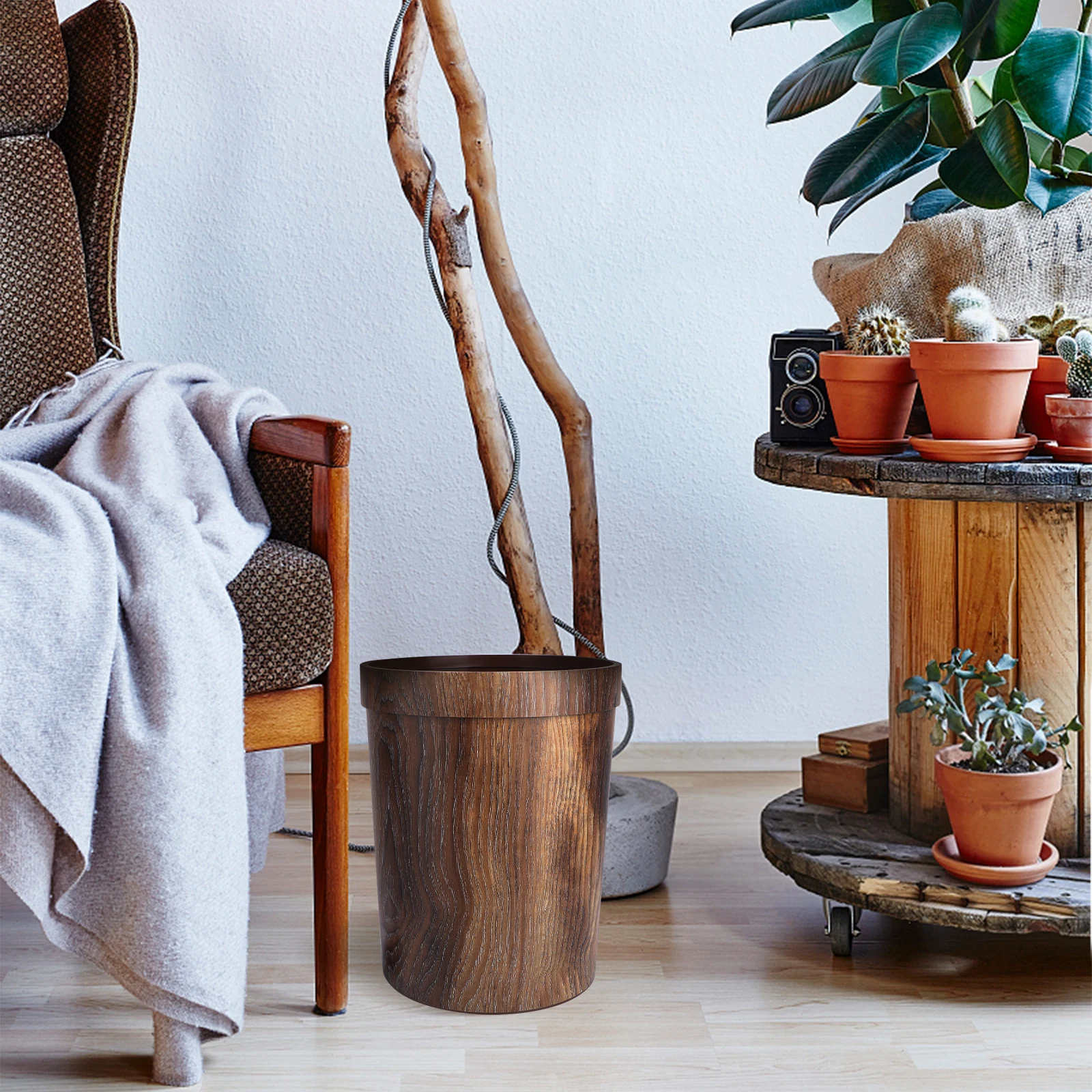 Vintage Trash Can Wood Grain Finish Pp Material For Home Office Kitchen Bedroom Garbage Bin Wastebasket Container
Vintage Trash Can Wood Grain Finish Pp Material For Home Office Kitchen Bedroom Garbage Bin Wastebasket Container