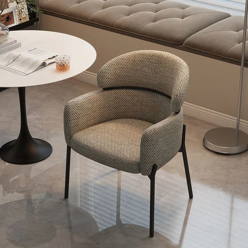 MOMO Italian Minimalist Leisure Chair Light Luxury Home Retro Restaurant Dining Chair Light Luxury Nordic Dining Table Chair
MOMO Italian Minimalist Leisure Chair Light Luxury Home Retro Restaurant Dining Chair Light Luxury Nordic Dining Table Chair