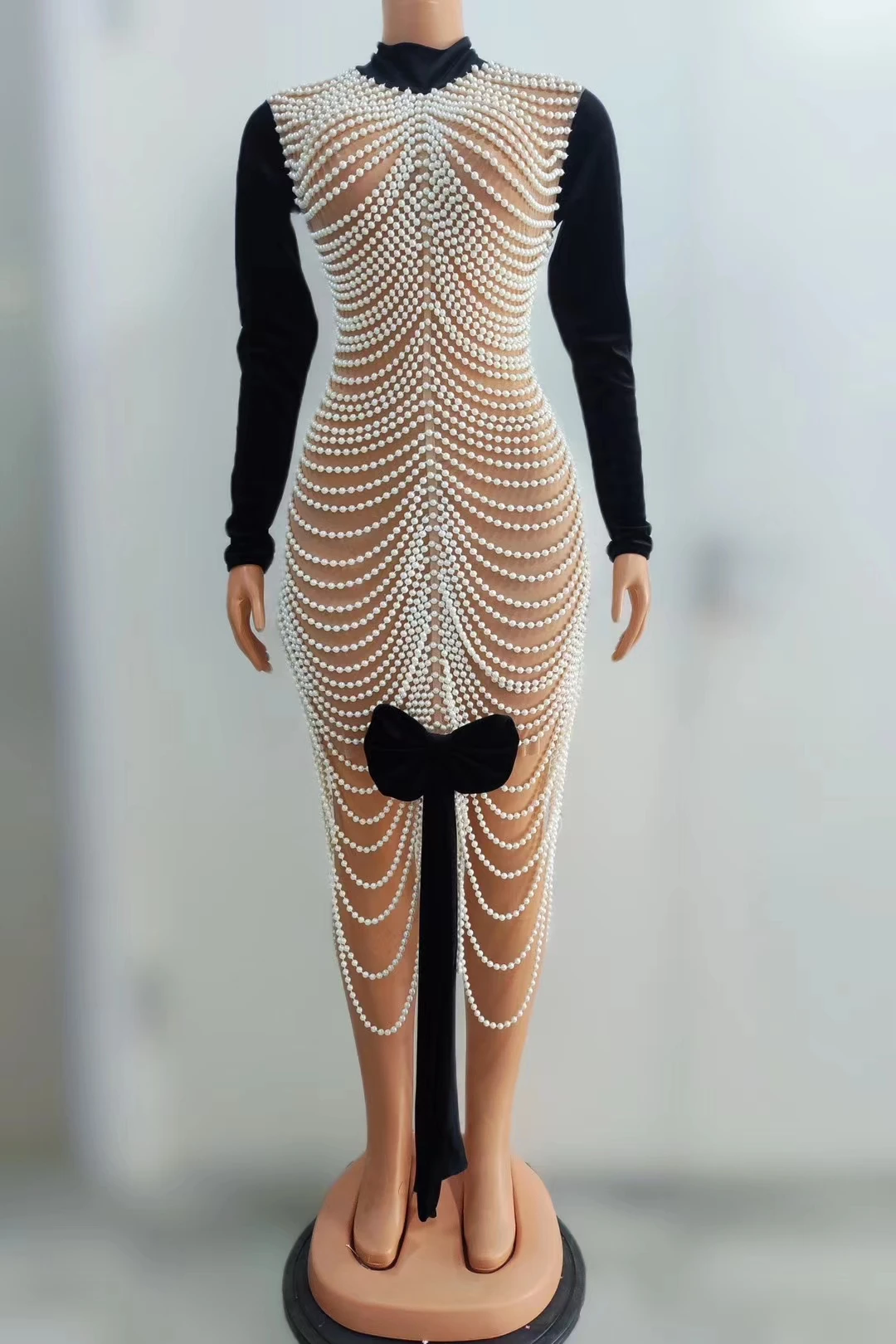 Aotuzhenzhu Luxury Pearl Embellished Sheer Mesh Black Velvet Long Sleeve Bodycon Maxi Evening Party Dress for Women
Aotuzhenzhu Luxury Pearl Embellished Sheer Mesh Black Velvet Long Sleeve Bodycon Maxi Evening Party Dress for Women