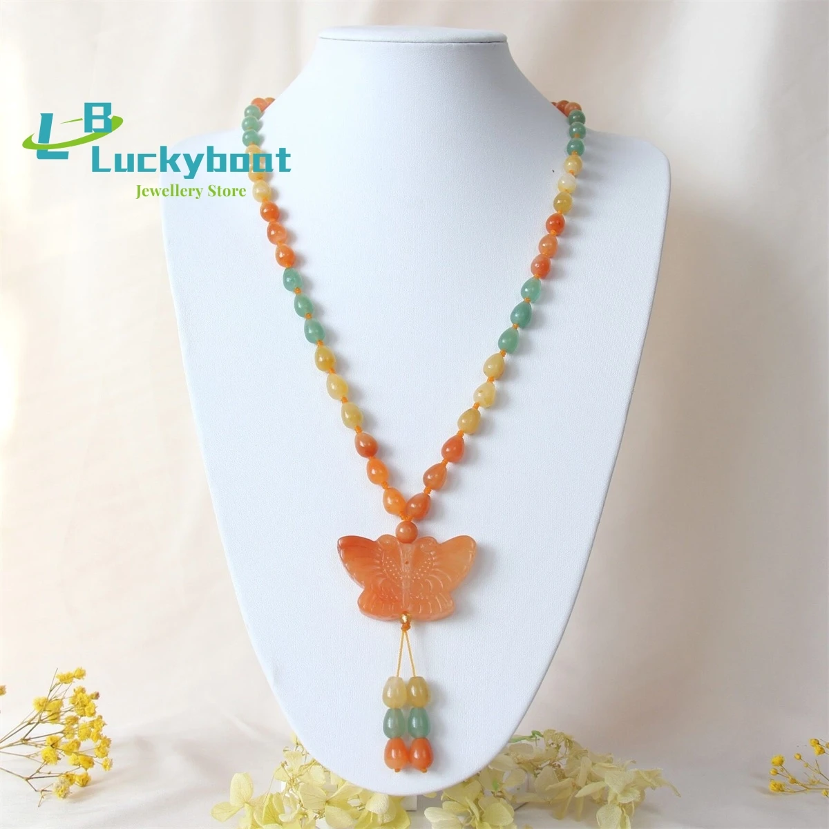 Karamay Xinjiang Natural Gold Jade Butterfly Pendant Necklace Ethnic Style Sweater Chain Hand Woven Women's Clothing Accessorie 
Karamay Xinjiang Natural Gold Jade Butterfly Pendant Necklace Ethnic Style Sweater Chain Hand Woven Women's Clothing Accessorie