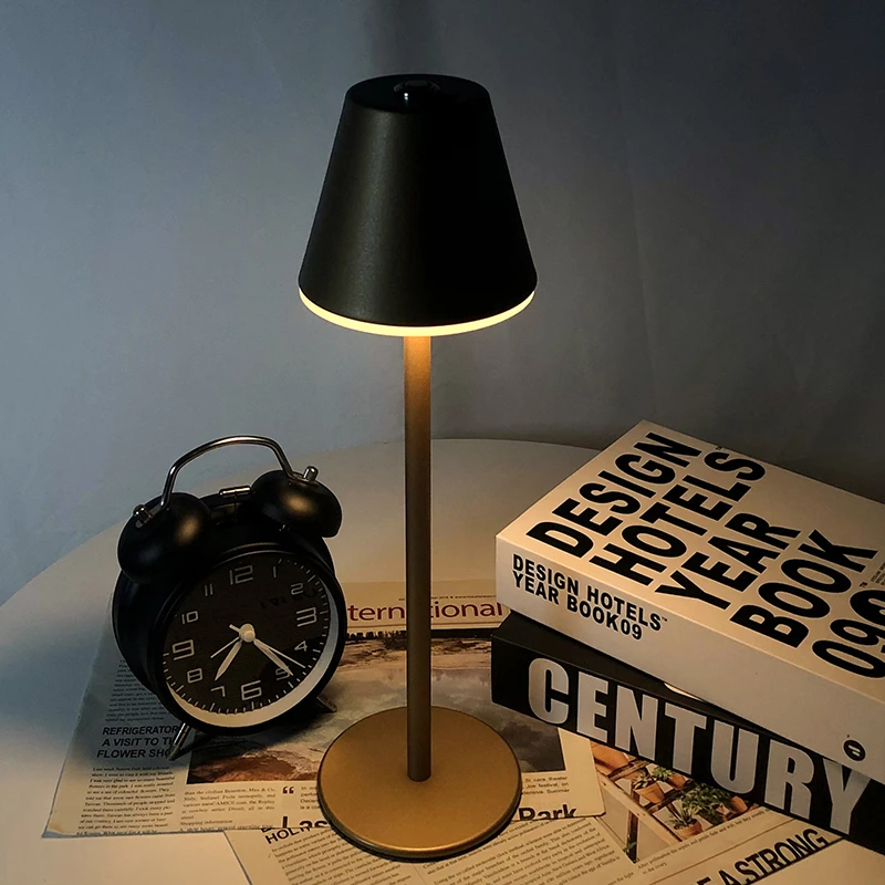 Simple Nordic Style LED Retro Ins Decoration Atmosphere Living Room Dining Table Bedroom Bedside Cordless Lamp USB Rechargeable
Simple Nordic Style LED Retro Ins Decoration Atmosphere Living Room Dining Table Bedroom Bedside Cordless Lamp USB Rechargeable