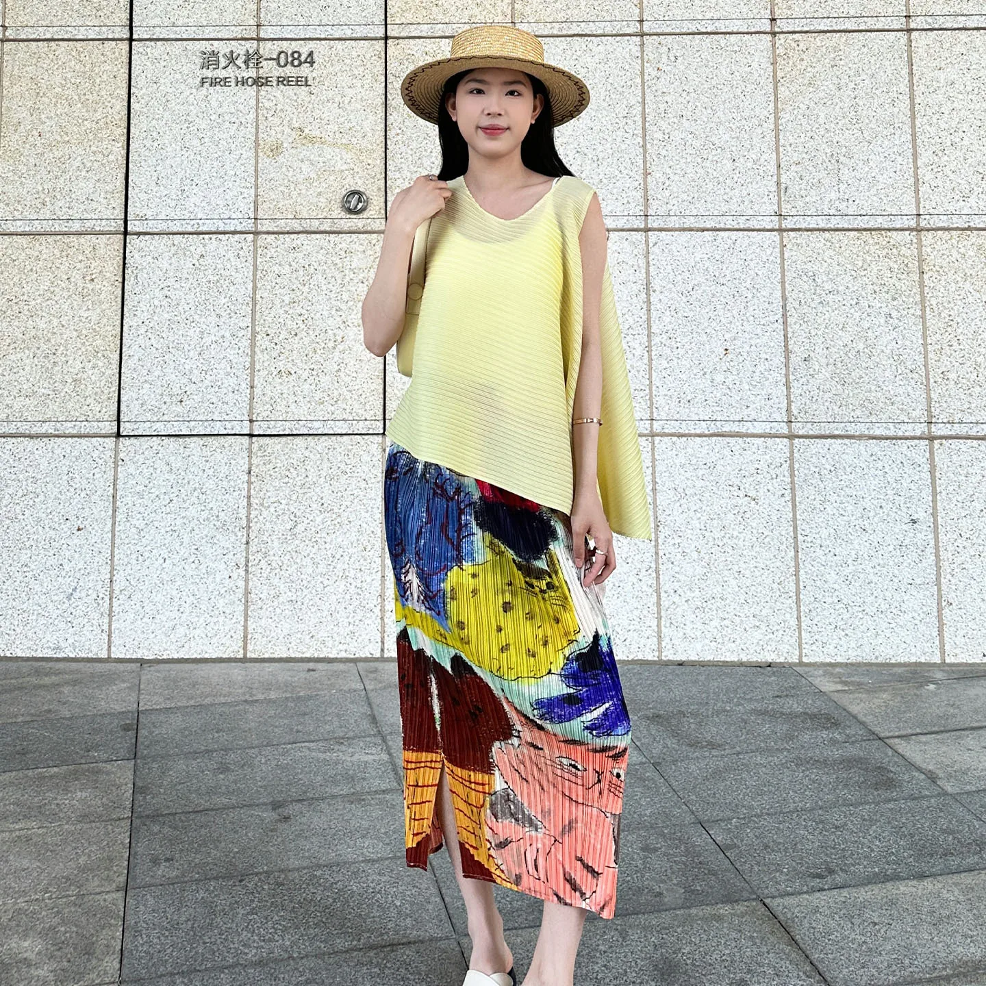 Miyake Pleated Skirt Set Plisse Complete Wear Fold Miyake Niche Pleat Summer Fluorescent Yellow Sleeveless Top Skirt Pleats Set
Miyake Pleated Skirt Set Plisse Complete Wear Fold Miyake Niche Pleat Summer Fluorescent Yellow Sleeveless Top Skirt Pleats Set