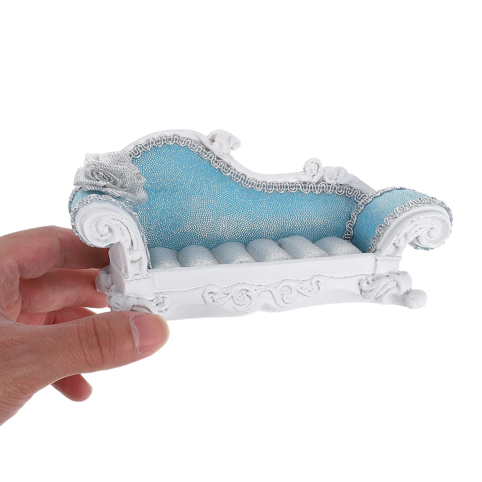 European Style Sofa Shape Jewelry Stand Organizer for Rings Earrings Studs Desk Dressing Table Resin Display Rack
European Style Sofa Shape Jewelry Stand Organizer for Rings Earrings Studs Desk Dressing Table Resin Display Rack
