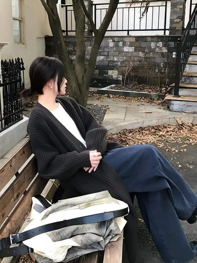 Женский шерстяной кардиган Zong He Tang Dao 2025: Новинка осени, свободный крой, вязаный, в стиле «ленивый шик», увеличенный размер, с открытым передом
Женский шерстяной кардиган Zong He Tang Dao 2025: Новинка осени, свободный крой, вязаный, в стиле «ленивый шик», увеличенный размер, с открытым передом