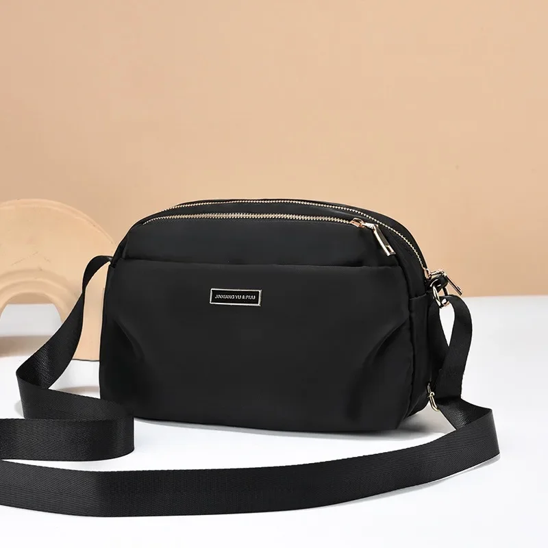 Unique Design Shoulder Bag for Women's Party Small and Trendy Handbag Oxford Cloth Female Crossbody Bag Nylon Women's Bag
Unique Design Shoulder Bag for Women's Party Small and Trendy Handbag Oxford Cloth Female Crossbody Bag Nylon Women's Bag
