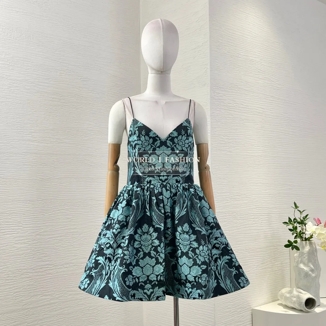 Blue White Rose Print Sleeveless Sling Mini Dress 2025 New Style for Women Summer
Blue White Rose Print Sleeveless Sling Mini Dress 2025 New Style for Women Summer