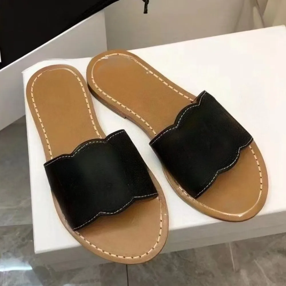 2026 Summer New Women's Flat Slides Casual Single Strap Sandals Non-Slip Outdoor Beach Slippers All-Matching Summer Shoes Lightweight Cushion Comfortable Walking Essentials for Women Teen Girls Pool Party Vacation Must Haves
2026 Summer New Women's Flat Slides Casual Single Strap Sandals Non-Slip Outdoor Beach Slippers All-Matching Summer Shoes Lightweight Cushion Comfortable Walking Essentials for Women Teen Girls Pool Party Vacation Must Haves