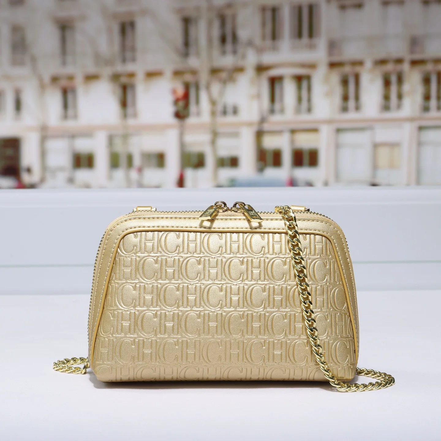 CH Fashionable Premium Women's Small Square Bag with Embossed Letter Chain Crossbody Shoulder Bag Underarm Phone Pouch
CH Fashionable Premium Women's Small Square Bag with Embossed Letter Chain Crossbody Shoulder Bag Underarm Phone Pouch