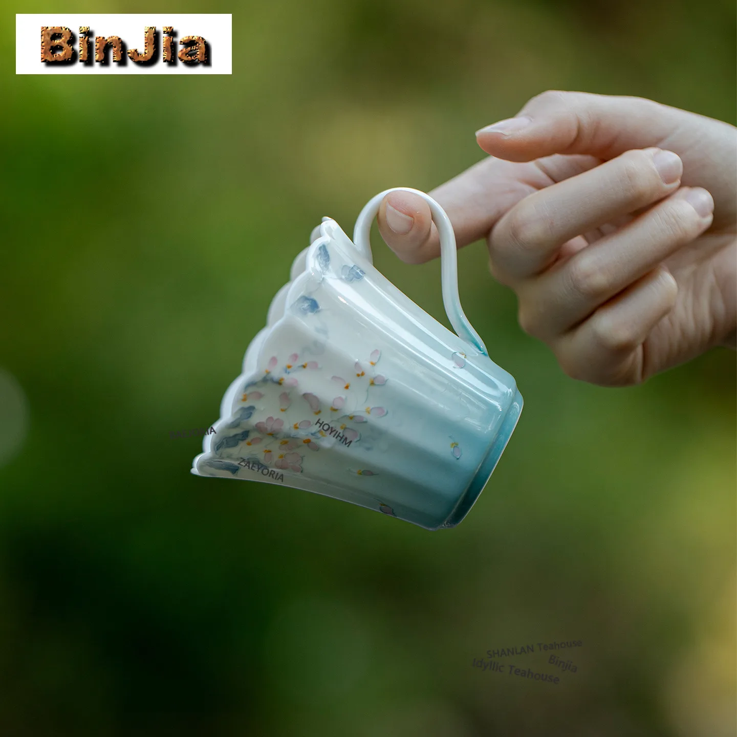 145ml Hand-painted Blue Flower Teacup Traditional Tea Bowl Beautiful Tea Cup Tea-tasting Personal Cup Chazhan Master Cups Craft
145ml Hand-painted Blue Flower Teacup Traditional Tea Bowl Beautiful Tea Cup Tea-tasting Personal Cup Chazhan Master Cups Craft