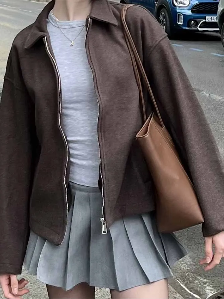 European and American style autumn and winter new women's design sense loose versatile casual wide zipper imitation woolen coat 
European and American style autumn and winter new women's design sense loose versatile casual wide zipper imitation woolen coat