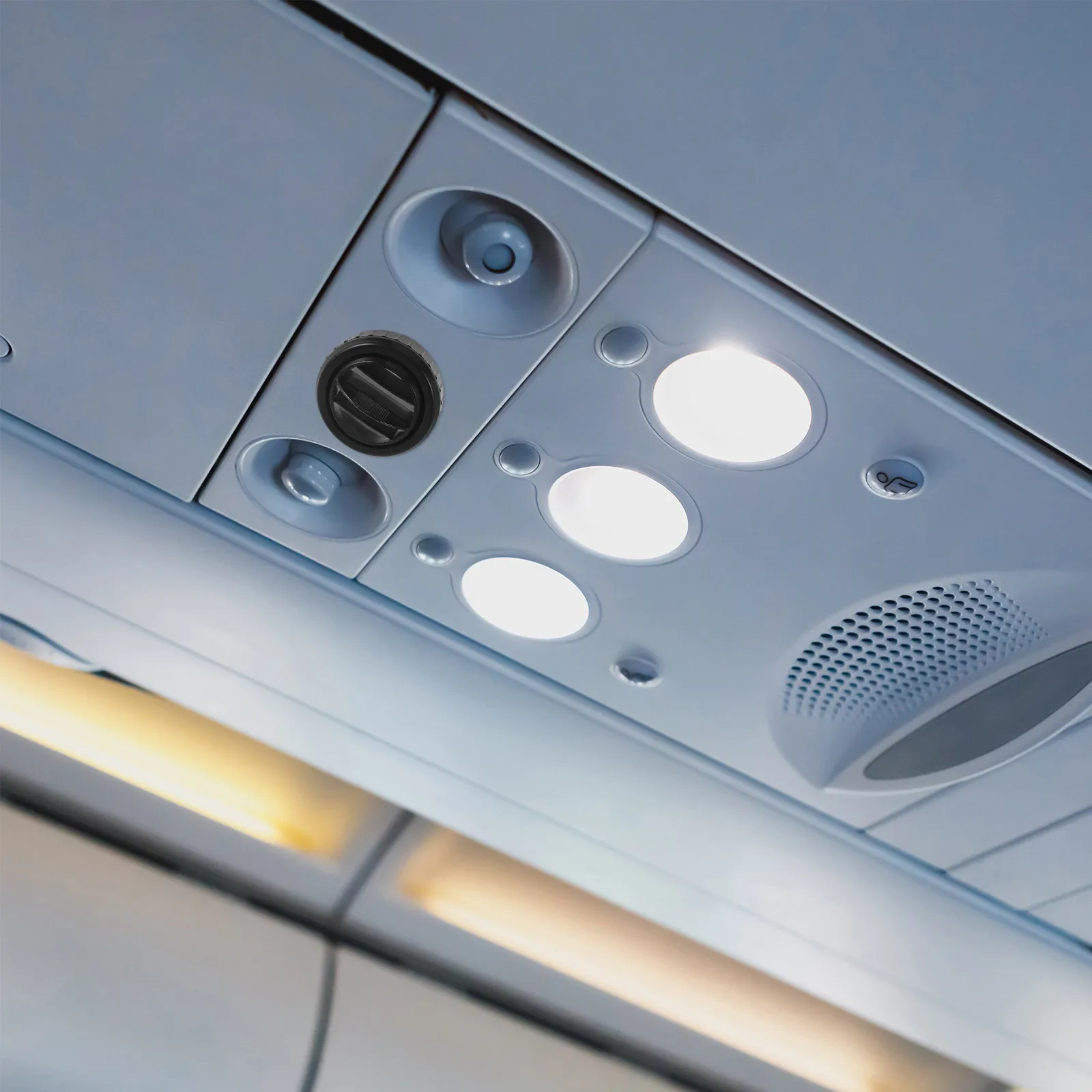 Adjustable Air Outlet Vent Cover ABS Material Easy Install Airflow Diverter for Rv Ceiling Air Conditioner Vent Boat Louvered
Adjustable Air Outlet Vent Cover ABS Material Easy Install Airflow Diverter for Rv Ceiling Air Conditioner Vent Boat Louvered