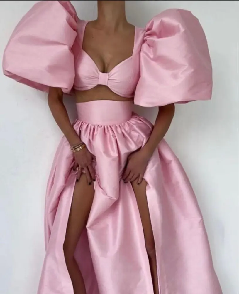 Puff Sleeve Pink Prom Dresses 2 Pieces Sexy Double Slit Long A Line Satin Cocktail Party Wear Women Girls Special Evening Gown
Puff Sleeve Pink Prom Dresses 2 Pieces Sexy Double Slit Long A Line Satin Cocktail Party Wear Women Girls Special Evening Gown