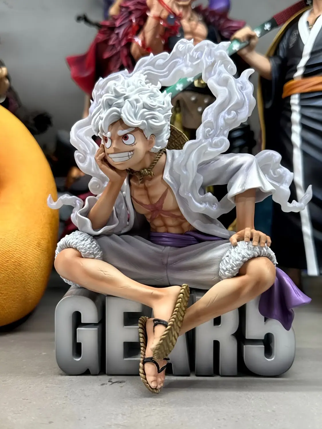 Аниме One Piece B-hs Сидящая позиция Ника Обезьяна D Луффи фигурка коллекция ПВХ экшн-фигурка настольные украшения модель игрушки подарок
Аниме One Piece B-hs Сидящая позиция Ника Обезьяна D Луффи фигурка коллекция ПВХ экшн-фигурка настольные украшения модель игрушки подарок
