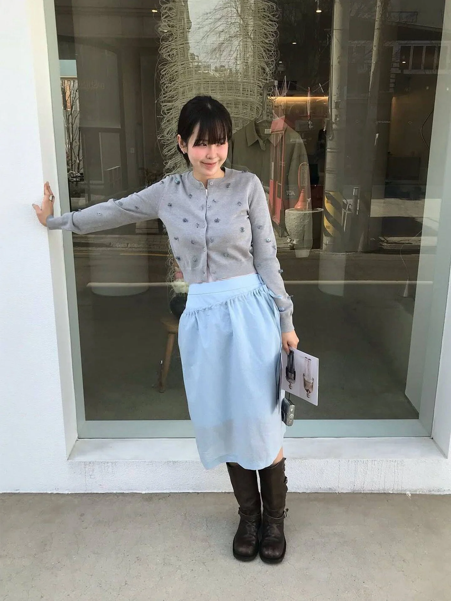 High Waist Pleated Double Layered A-Line Skirt Women's Loose Slimming Midi Skirt Cotton Fabric with Sash Fake Two-Piece Design
High Waist Pleated Double Layered A-Line Skirt Women's Loose Slimming Midi Skirt Cotton Fabric with Sash Fake Two-Piece Design