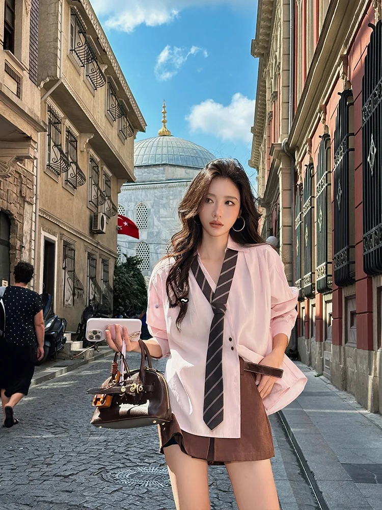 Мягкая розовая женская кофта из модала ZQ, повседневная, свободного кроя, с длинными рукавами и спущенными плечами, модная, осенняя новинка
Мягкая розовая женская кофта из модала ZQ, повседневная, свободного кроя, с длинными рукавами и спущенными плечами, модная, осенняя новинка