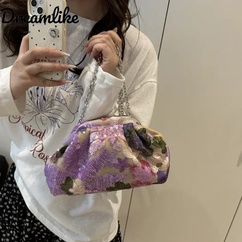 Fashionable and versatile charming party bag elegant temperament luxury casual Tatar style with random print clutch bag
Fashionable and versatile charming party bag elegant temperament luxury casual Tatar style with random print clutch bag