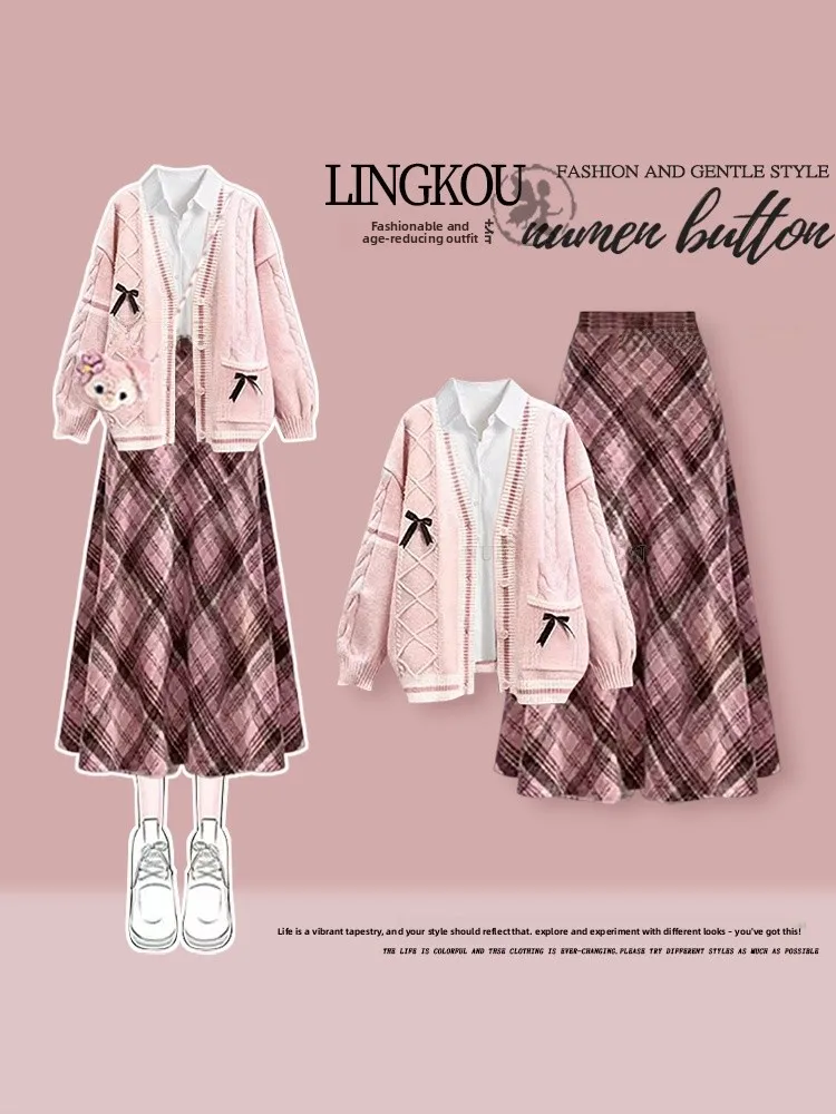Stunning Knitted Knit Set Women's Elegant Ageless Base Layer Shirt And Plaid Skirt Three Piece Set Autumn Fashion Ensemble
Stunning Knitted Knit Set Women's Elegant Ageless Base Layer Shirt And Plaid Skirt Three Piece Set Autumn Fashion Ensemble