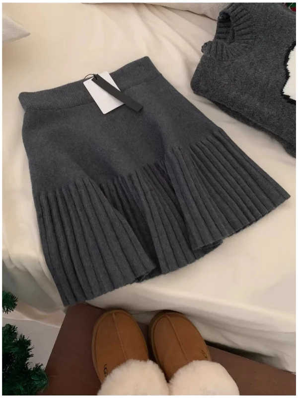 Deep Grey High Waist Elastic Waist A-Line Pleated Knitted Skirt Women's Autumn Winter Slimming Half-length Skirt
Deep Grey High Waist Elastic Waist A-Line Pleated Knitted Skirt Women's Autumn Winter Slimming Half-length Skirt