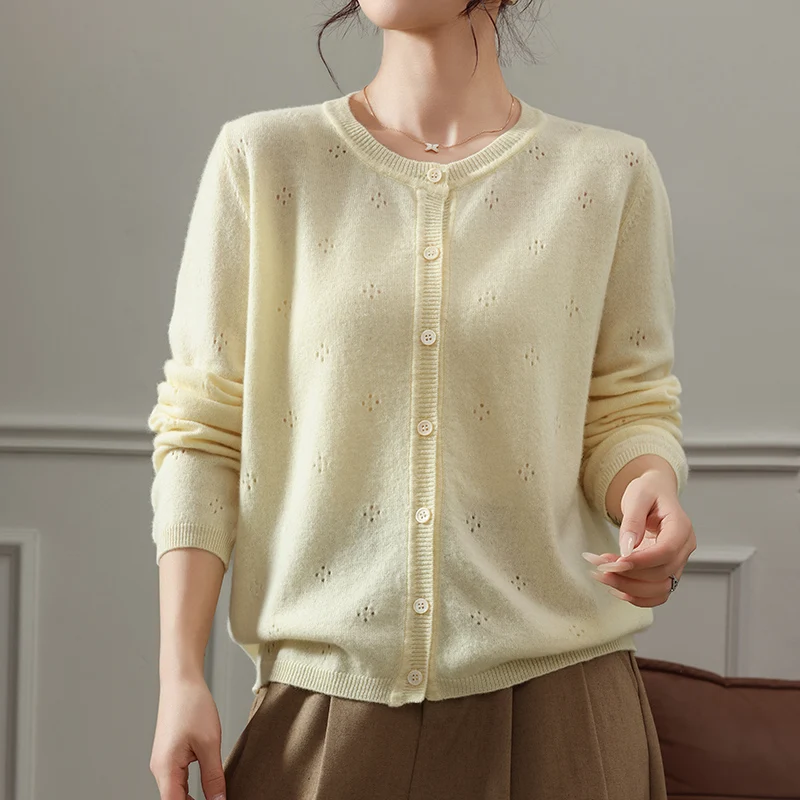 Hot selling new knitted cardigan women's O-neck cashmere wool sweater, comfortable and versatile summer short women's sweater
Hot selling new knitted cardigan women's O-neck cashmere wool sweater, comfortable and versatile summer short women's sweater